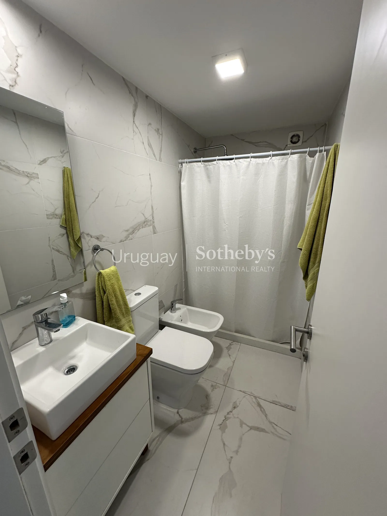 Apartamento 2 dormitorios 2 baños , Punta del Este
