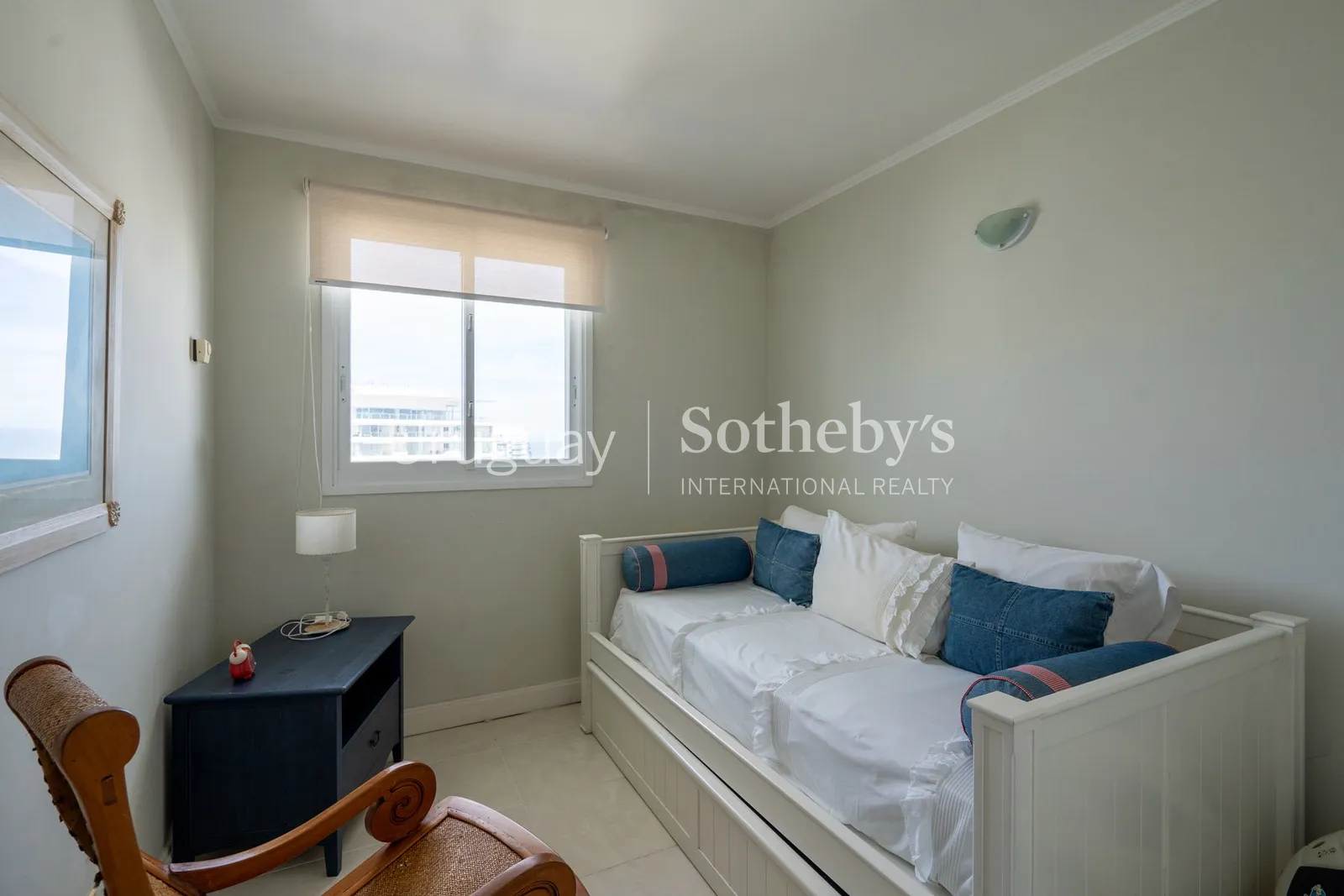 Penthouse de 4 dormitorios en alquiler en Playa Mansa – foto 24 de 38