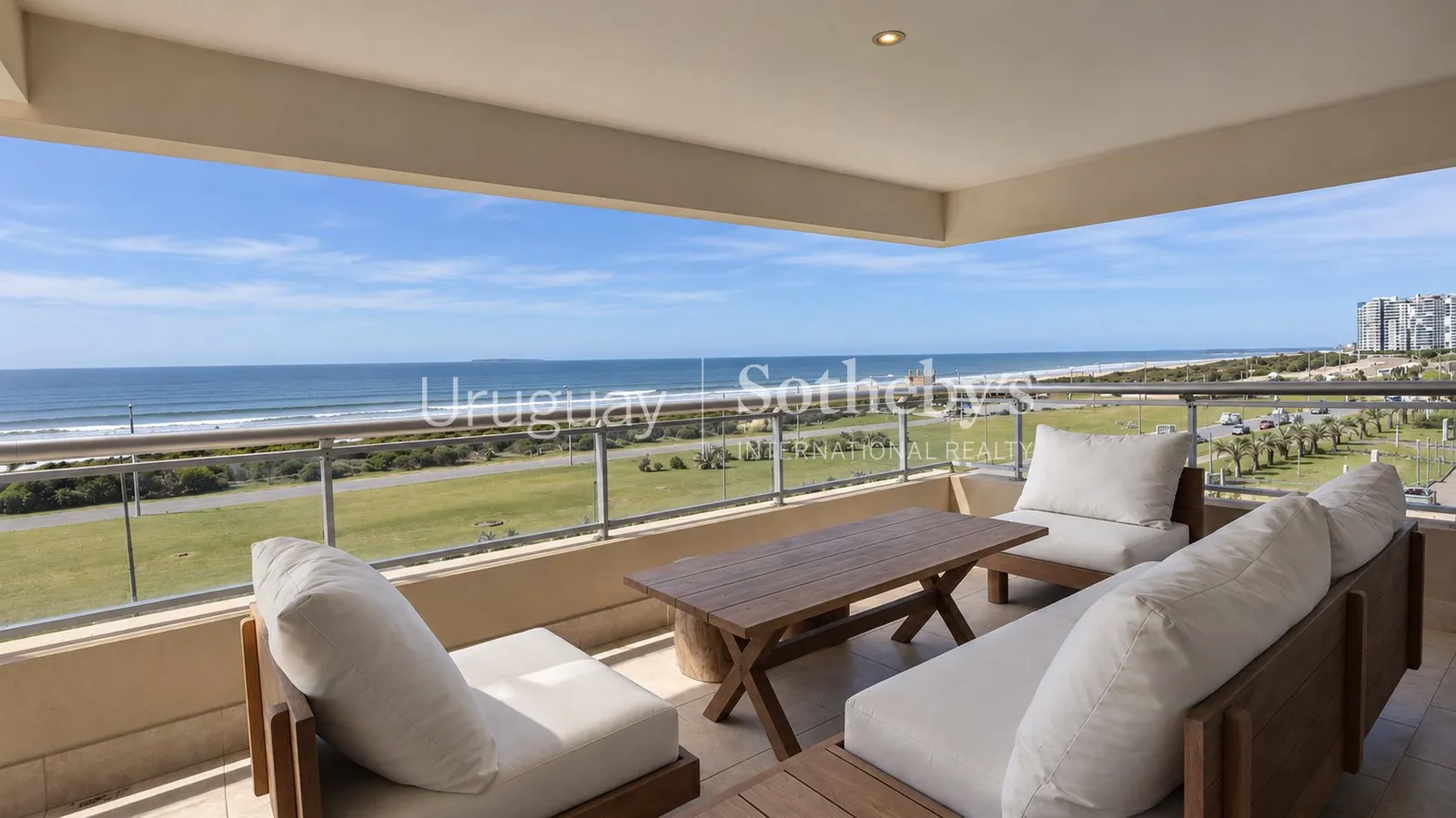 Exclusivo Apartamento Esquinero en Torre Lobos – foto 2 de 28