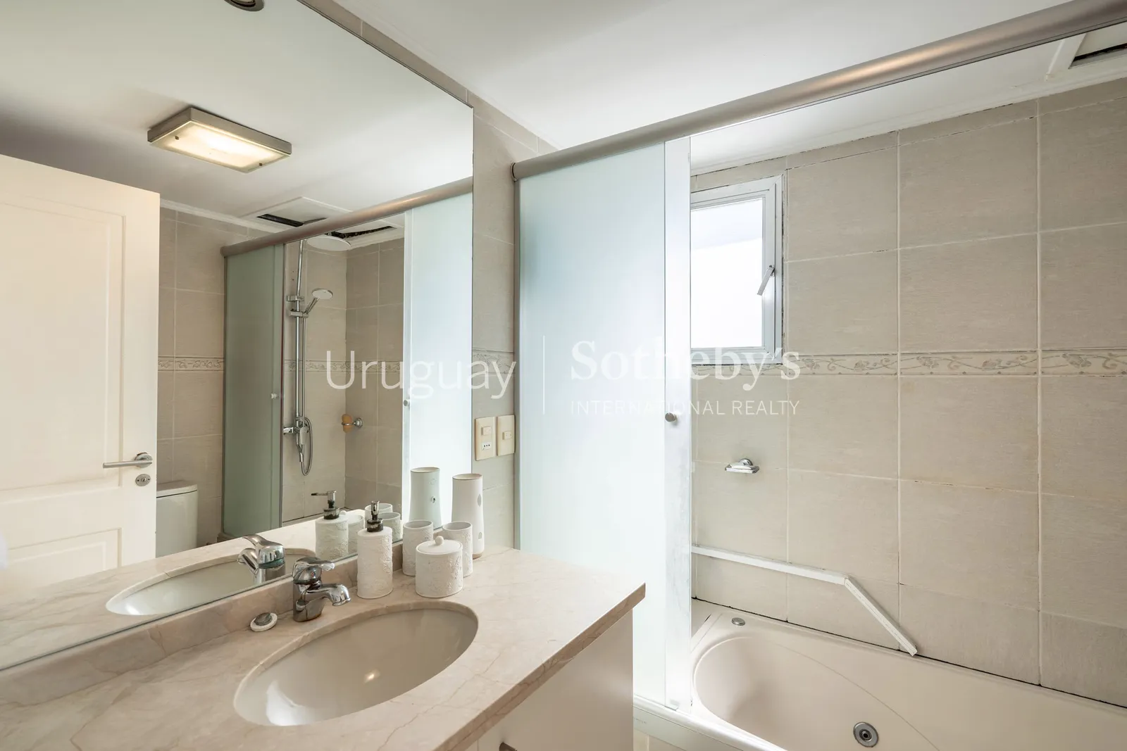 Dúplex con piscina privada y vistas al mar en Península