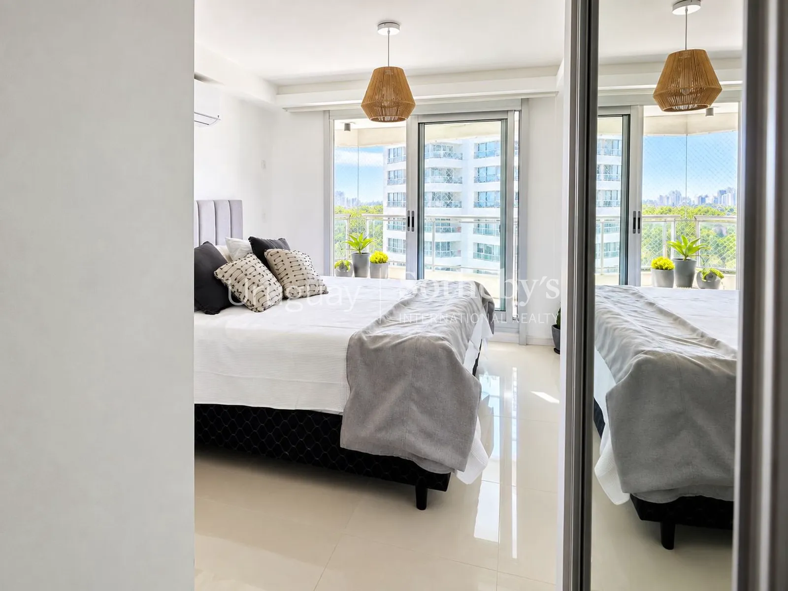 Piso alto en Look Brava