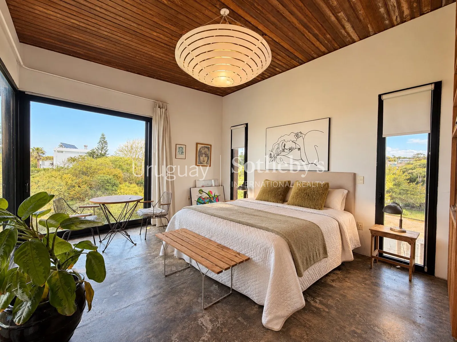 Splendid property in La Barra with sea view