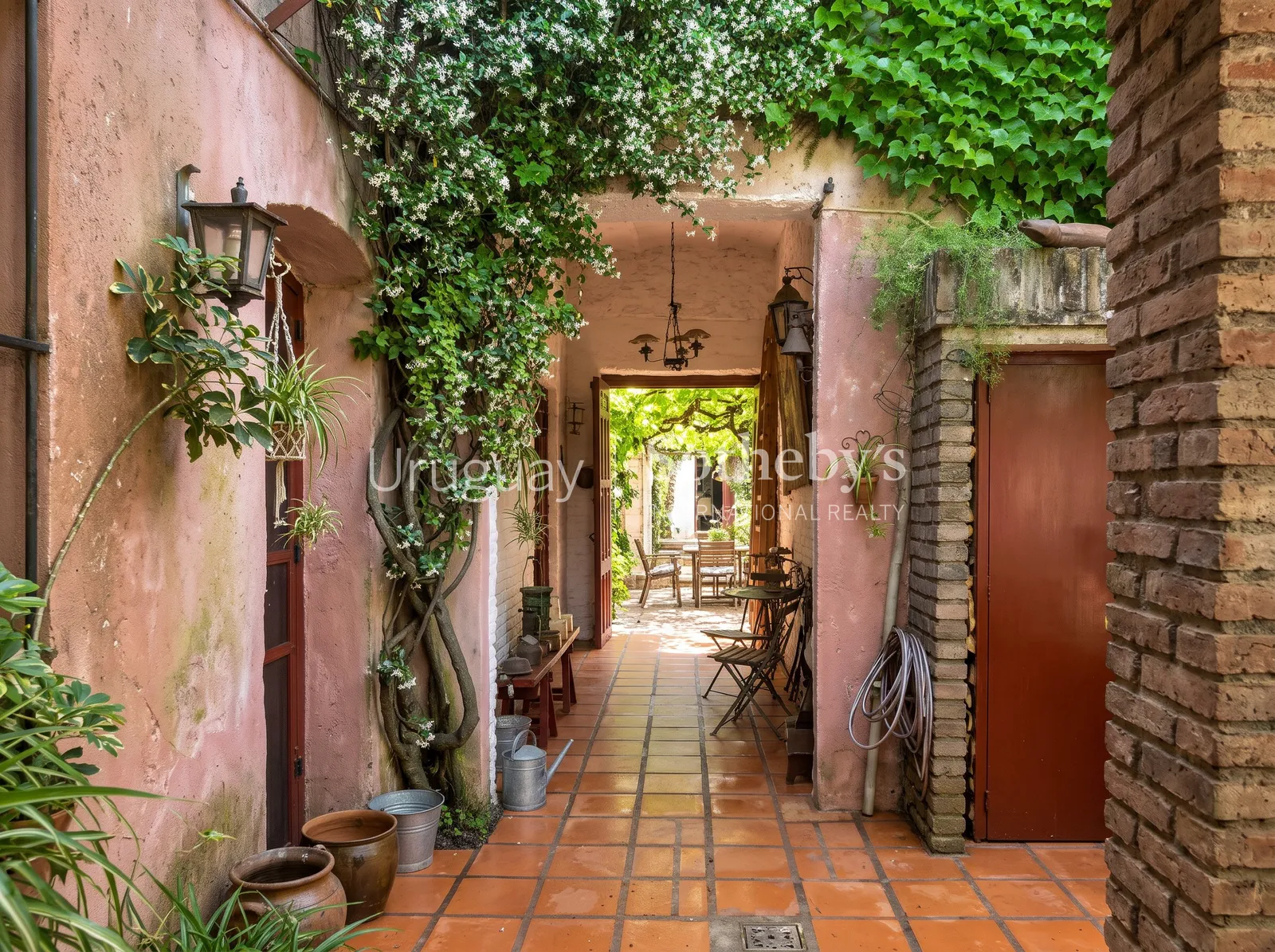 Casa de 3 dormitorios con vista al río en venta en Colonia – foto 2 de 15