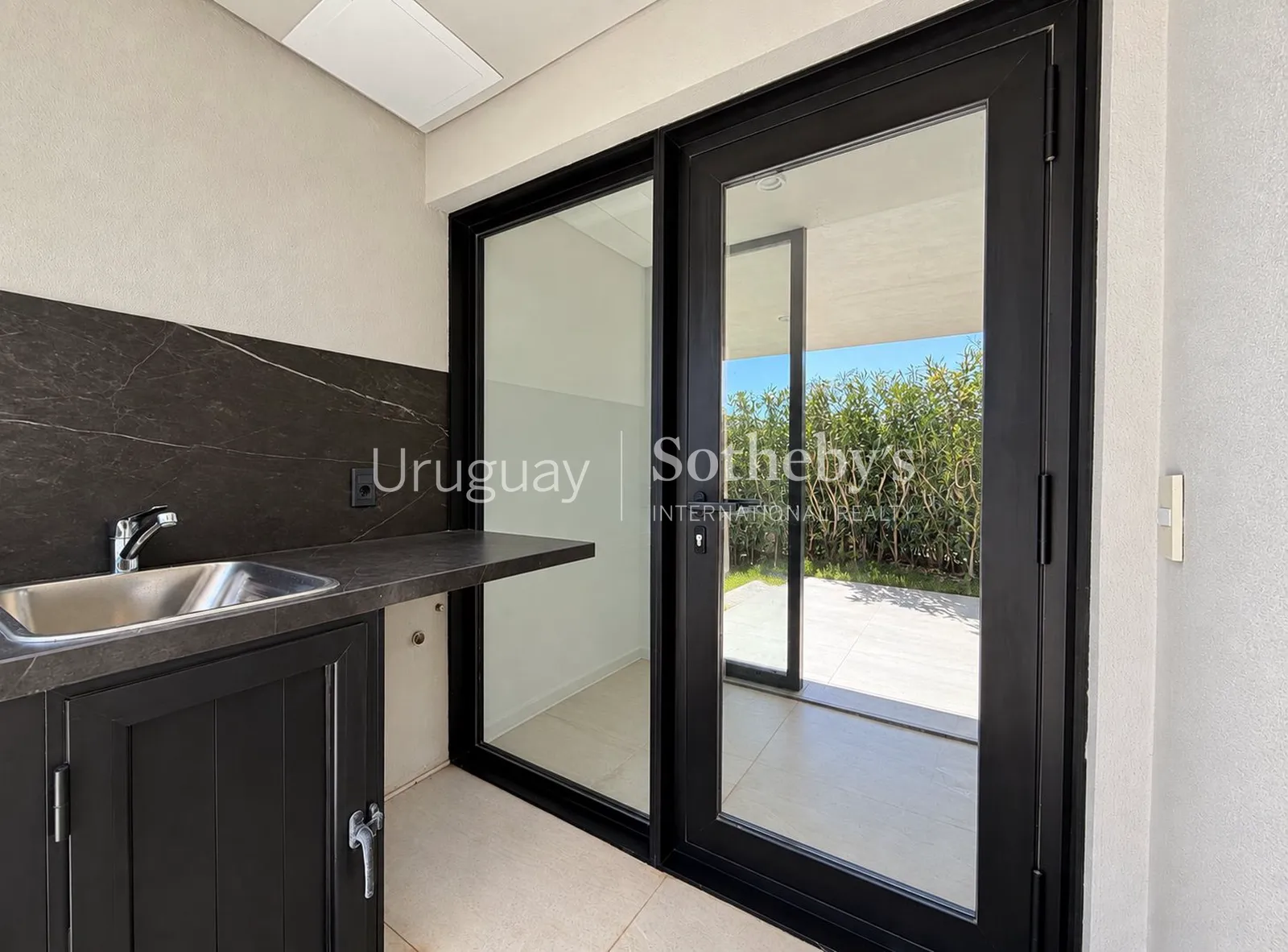 Unidad en Planta Baja con Piscina Privada