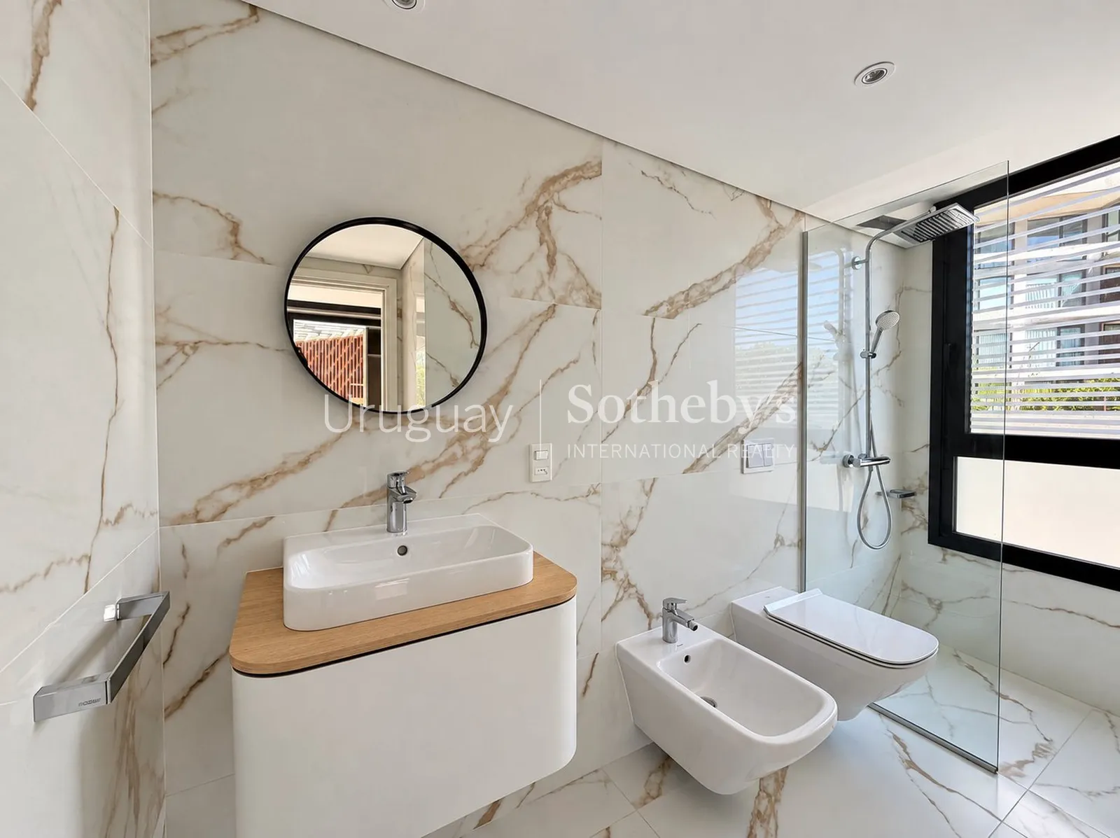 Unidad en Planta Baja con Piscina Privada