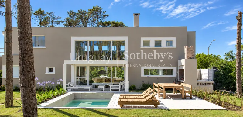 Esplêndida Casa de Dois Andares em Laguna Blanca - Laguna Blanca