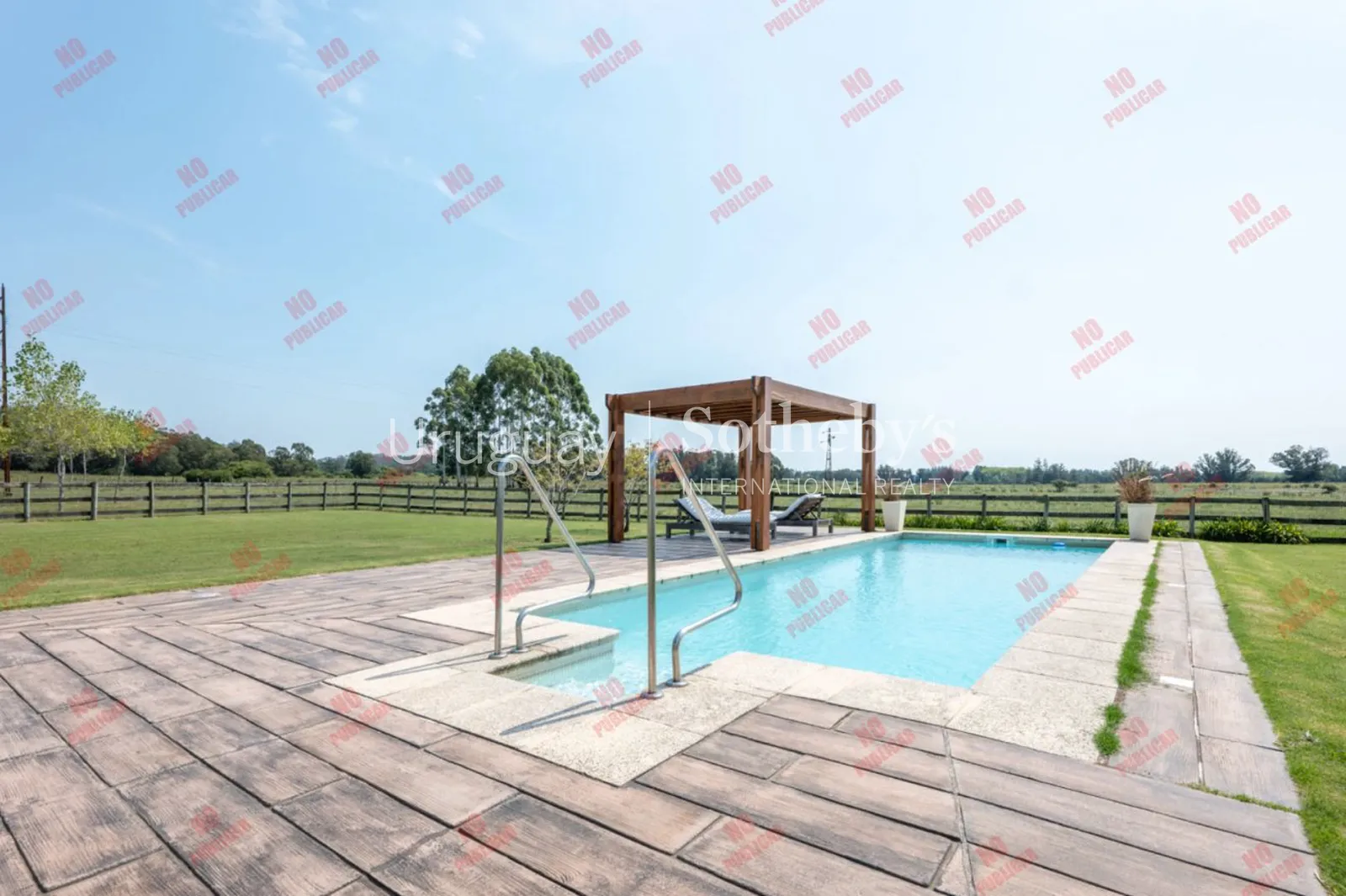 10-hectare farm in Lapataia