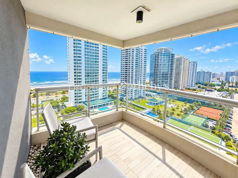 Piso alto en Look Brava - Playa Brava
