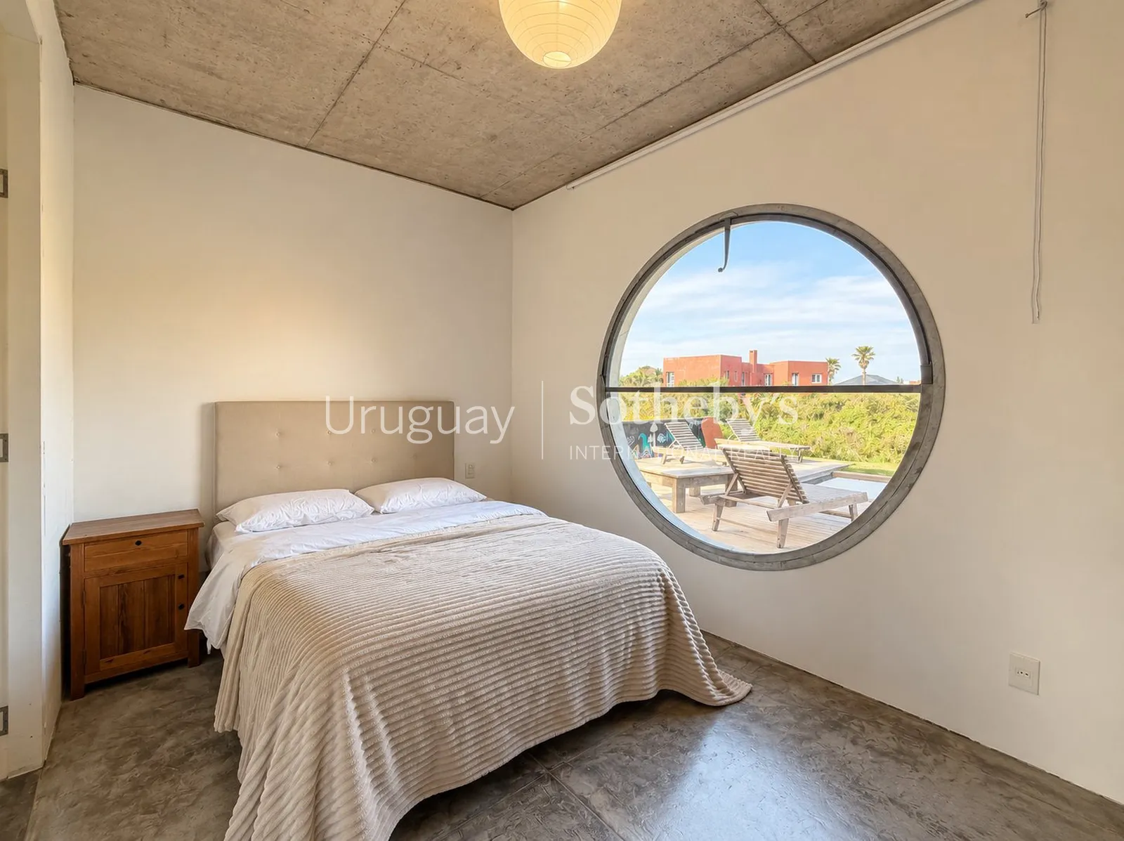 Splendid property in La Barra with sea view