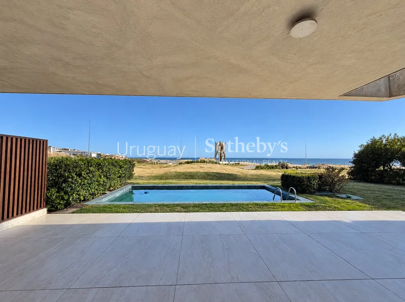 Unidad en Planta Baja con Piscina Privada - Manantiales