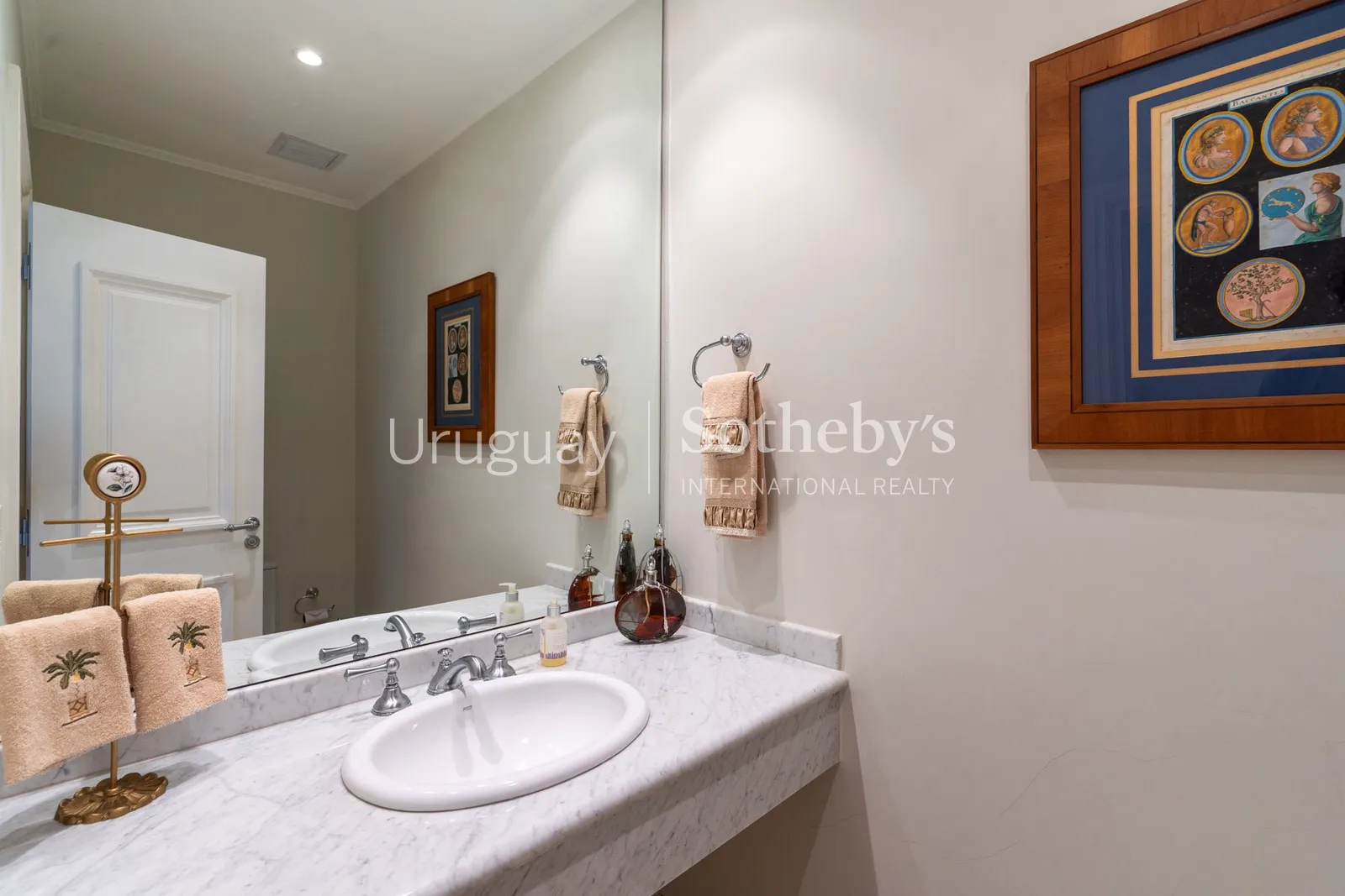 Penthouse de 4 dormitorios en alquiler en Playa Mansa – foto 12 de 38