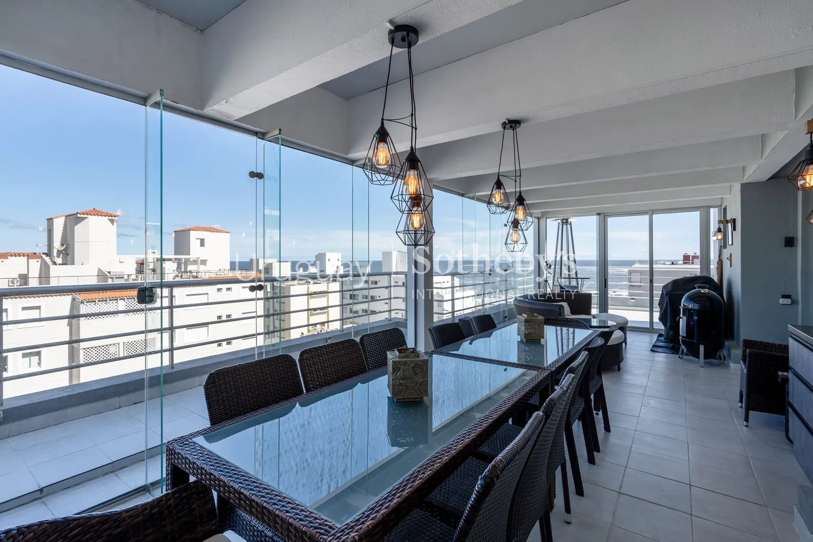 Dúplex con piscina privada y vistas al mar en Península