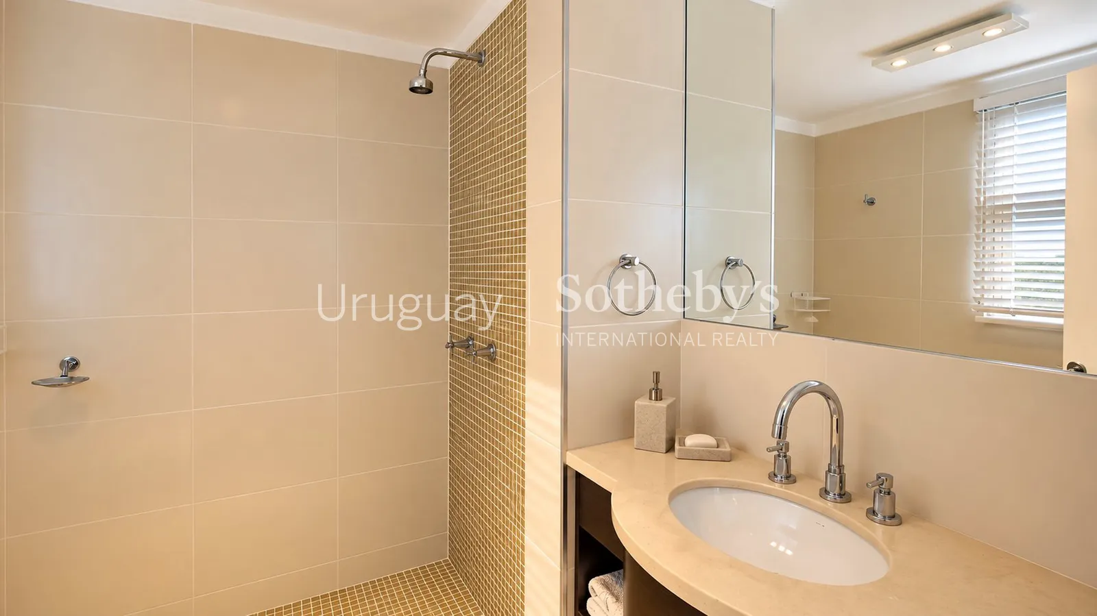 Exclusivo Apartamento Esquinero en Torre Lobos – foto 23 de 28