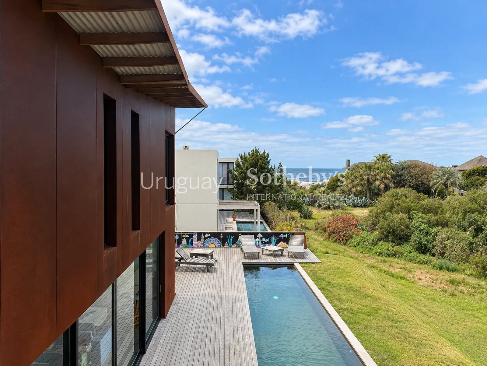 Splendid property in La Barra with sea view