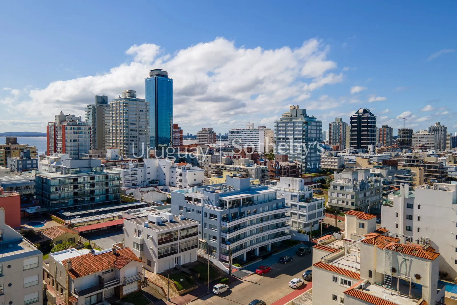Dúplex con piscina privada y vistas al mar en Península