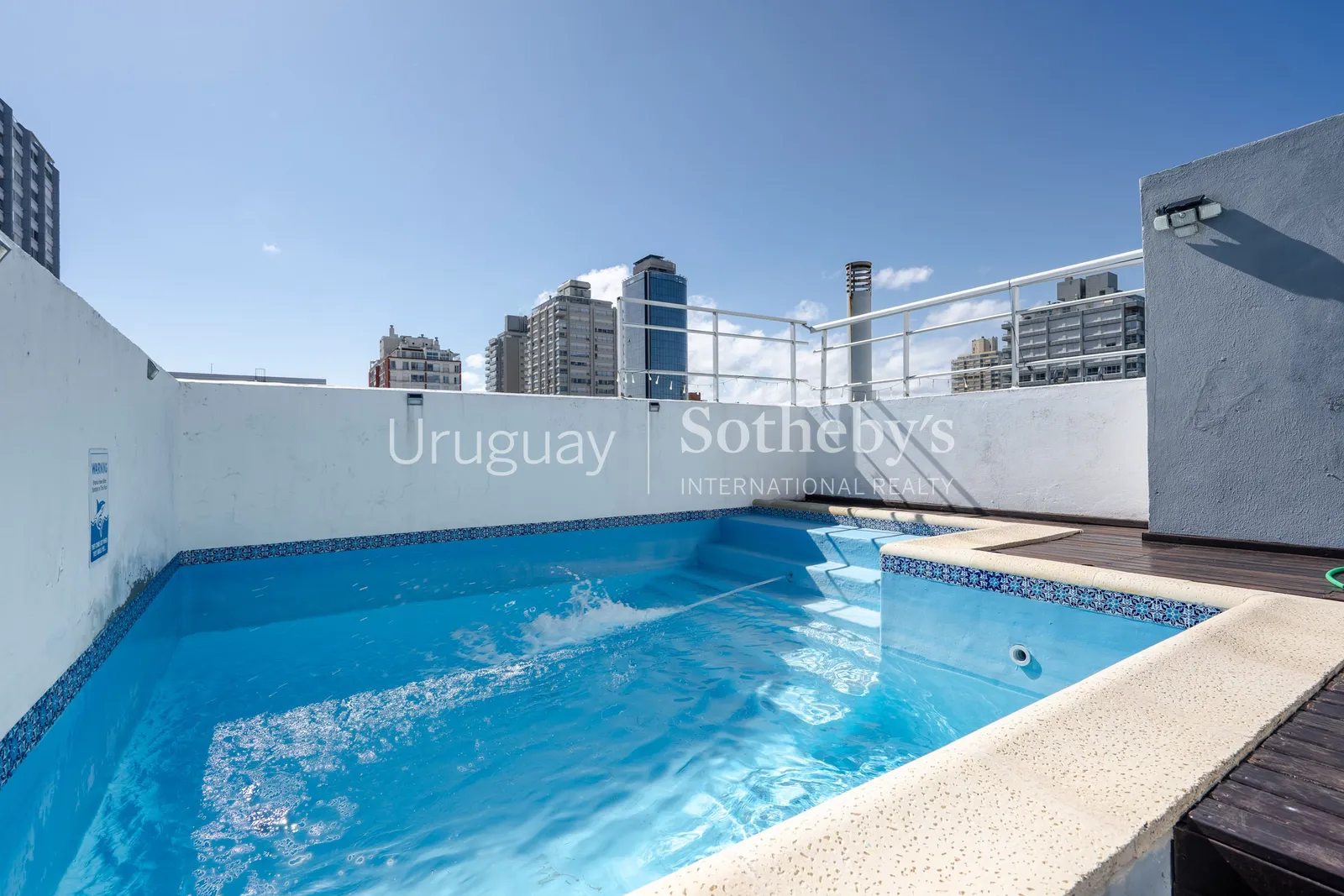 Dúplex con piscina privada y vistas al mar en Península