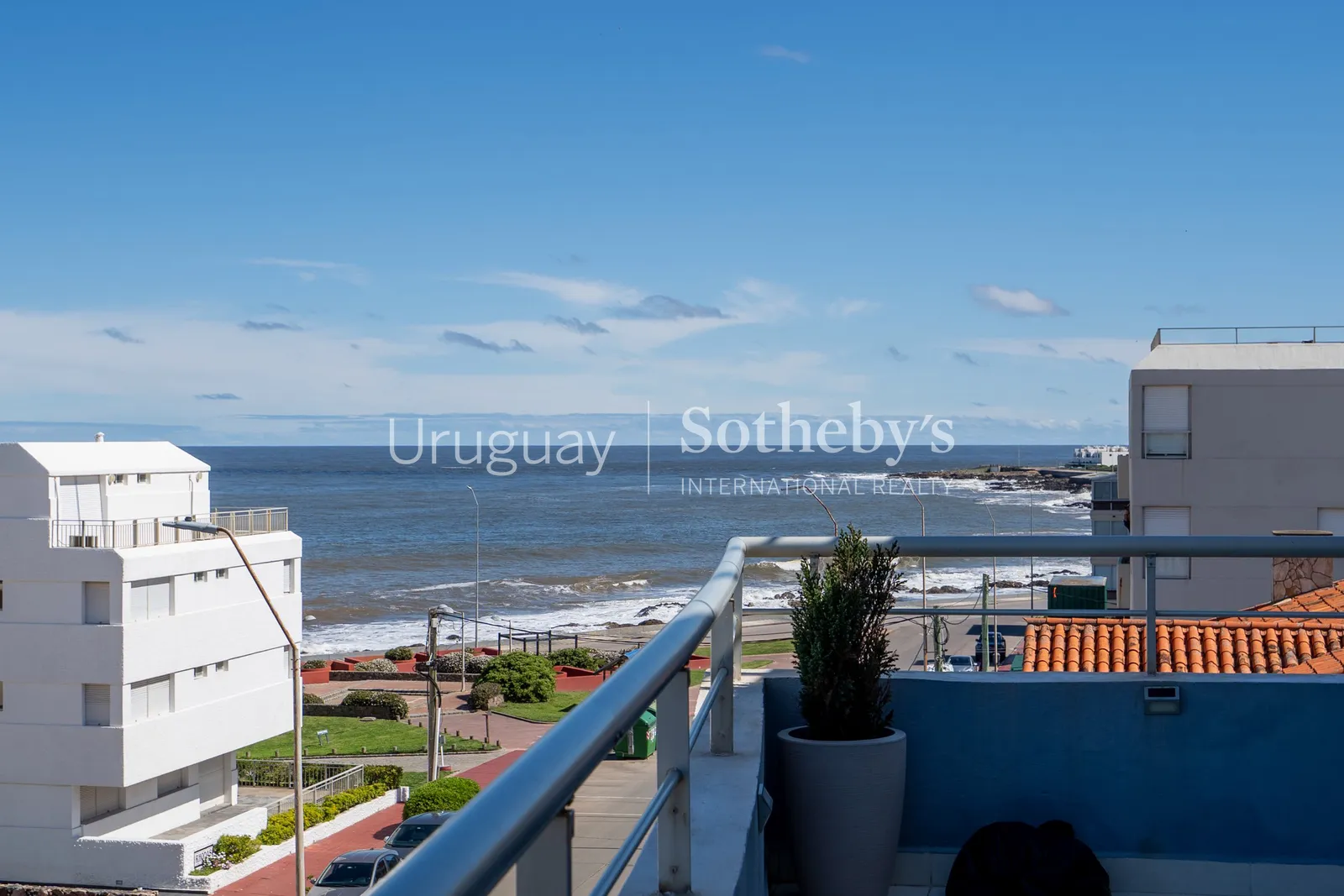 Dúplex con piscina privada y vistas al mar en Península