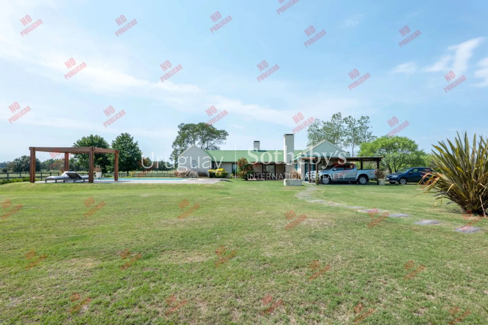10-hectare farm in Lapataia