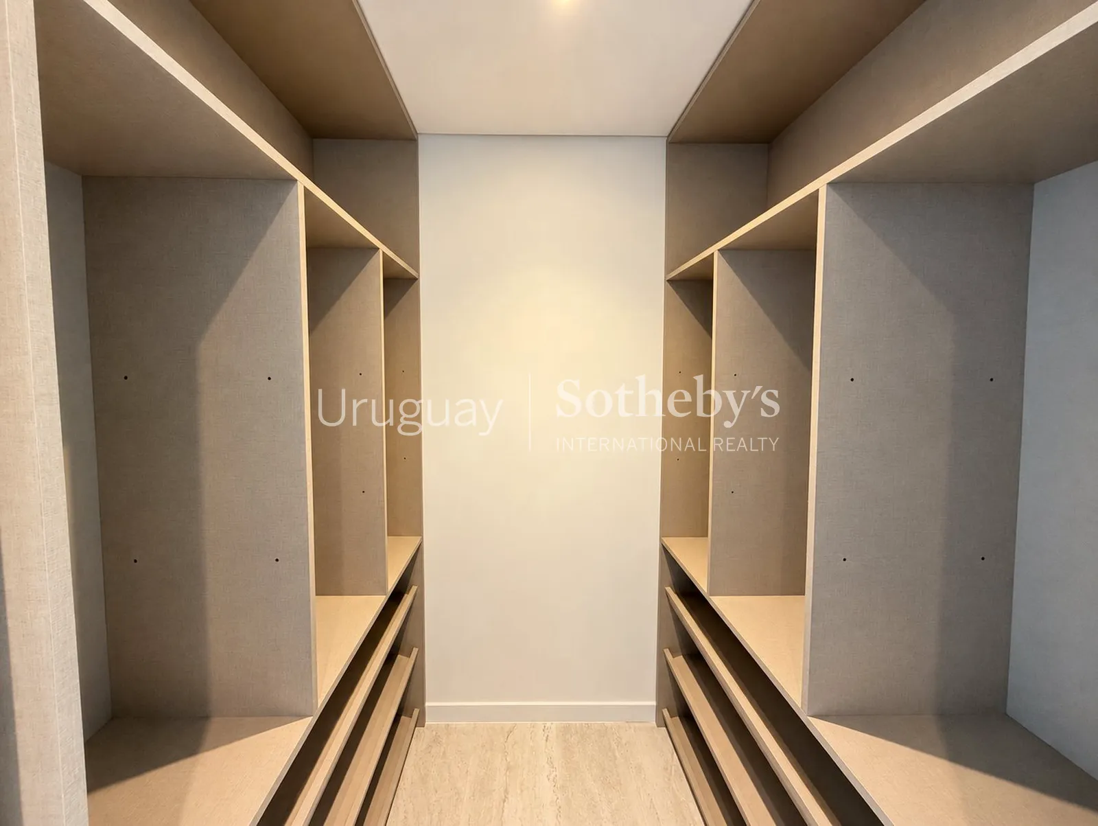Unidad en Planta Baja con Piscina Privada