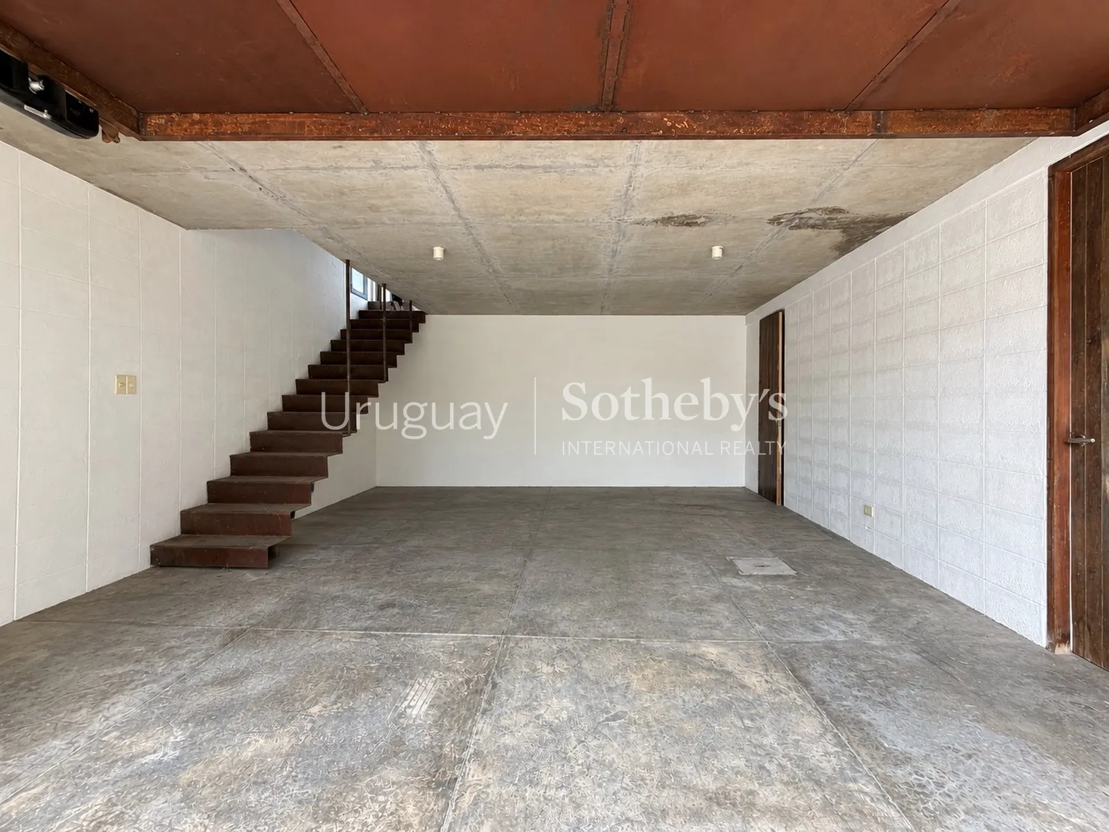 Splendid property in La Barra with sea view