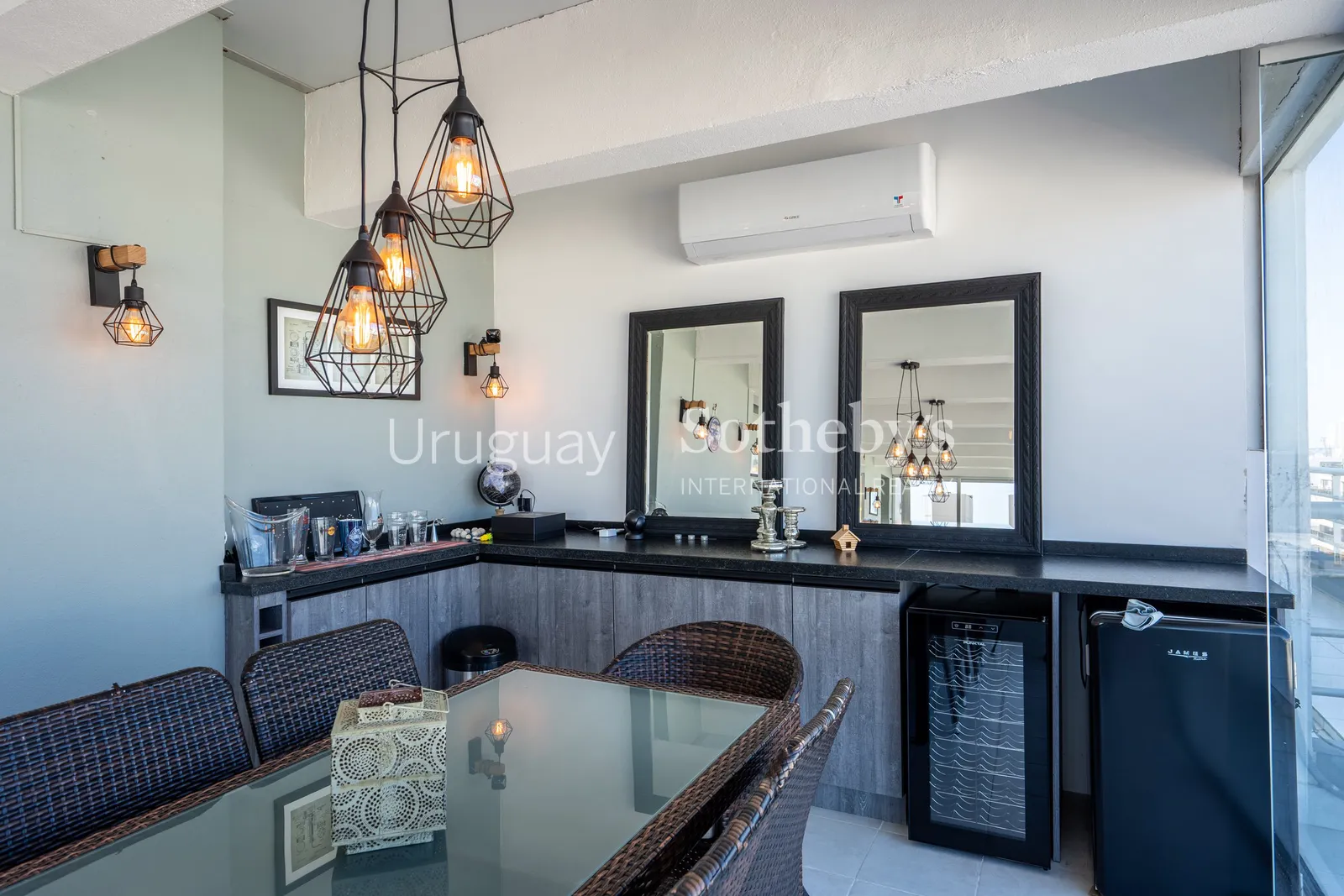 Dúplex con piscina privada y vistas al mar en Península