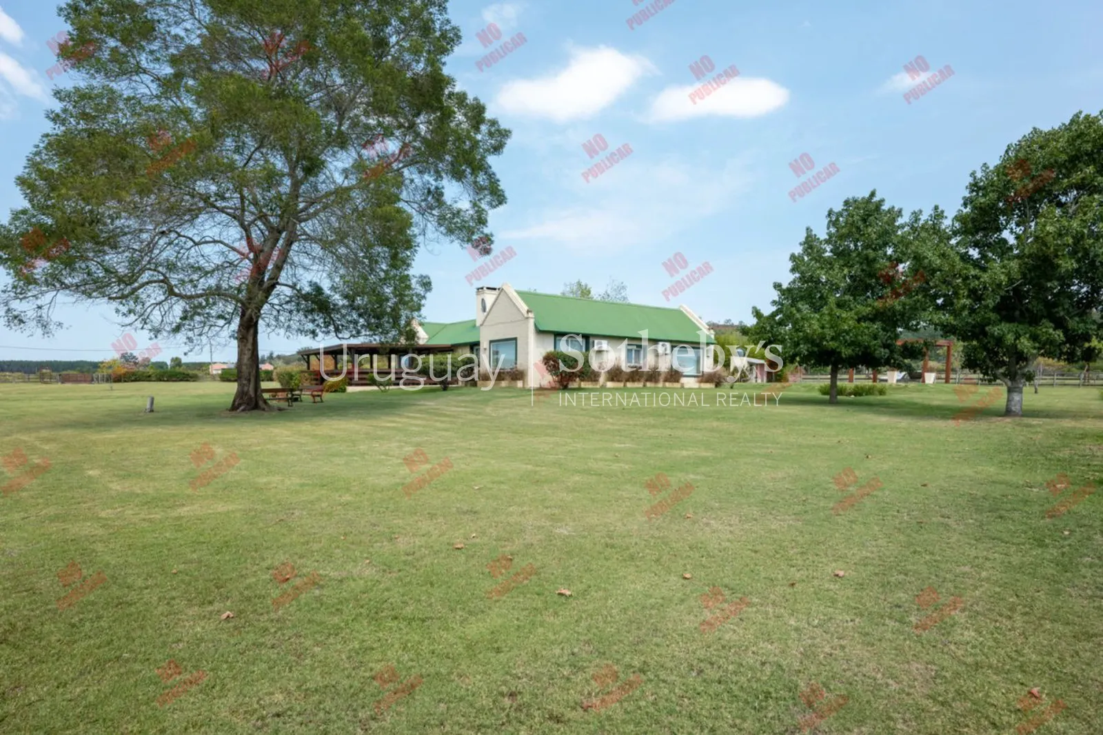 10-hectare farm in Lapataia